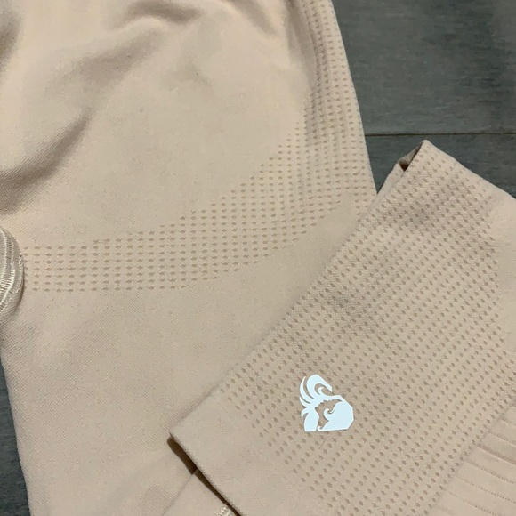 Women’s Best Power Seamless Leggings - Small - Picture 9 of 9